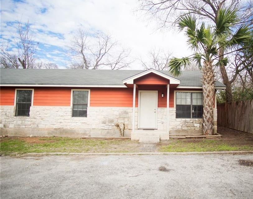 309 S Avenue C Unit B, Elgin, TX 78621 Apartments in Elgin, TX