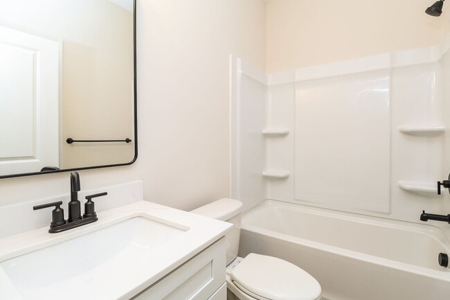 Building Photo - 3-Bedroom, 3.5 Bath Townhome for Rent in Charlotte, NC | Attached Garage & Modern Kitchen