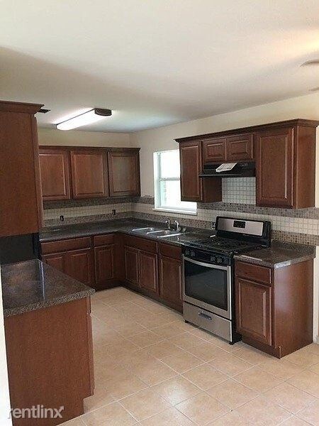 Building Photo - 3 br, 2 bath House - 209 Paulette Street