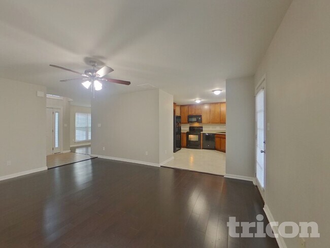 Foto del edificio - 7804 Royce Hall Ln