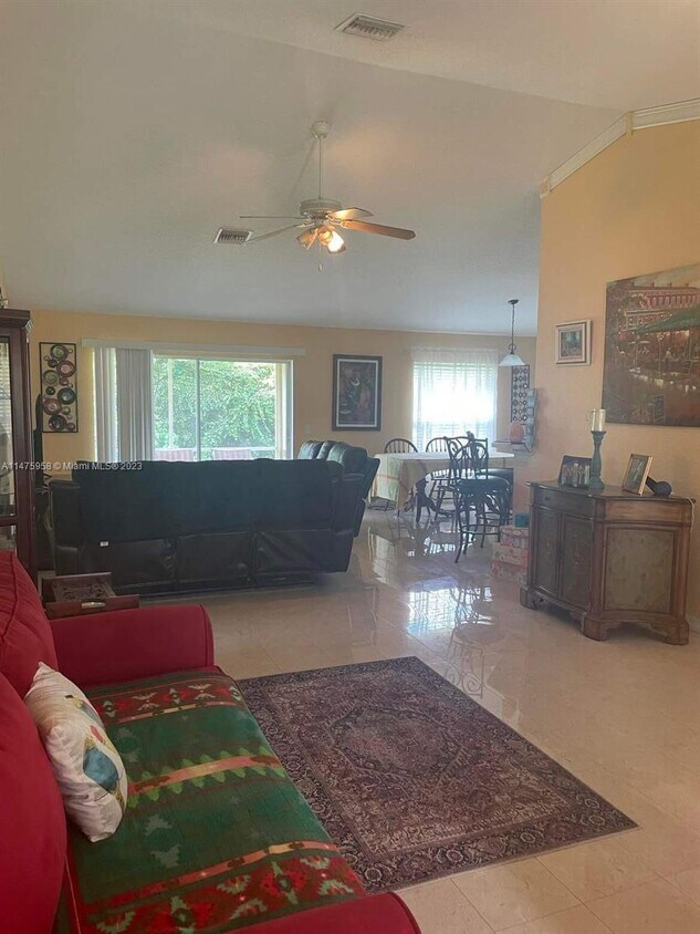 Foto del edificio - 950 SW Worcester Ln