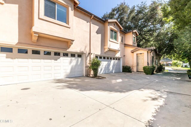 Building Photo - 693 Cypress Ave