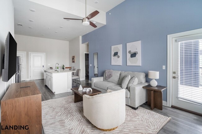 Building Photo - 1499 Central Park Blvd