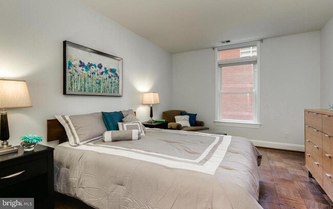 Foto del edificio - 1201 O St NW