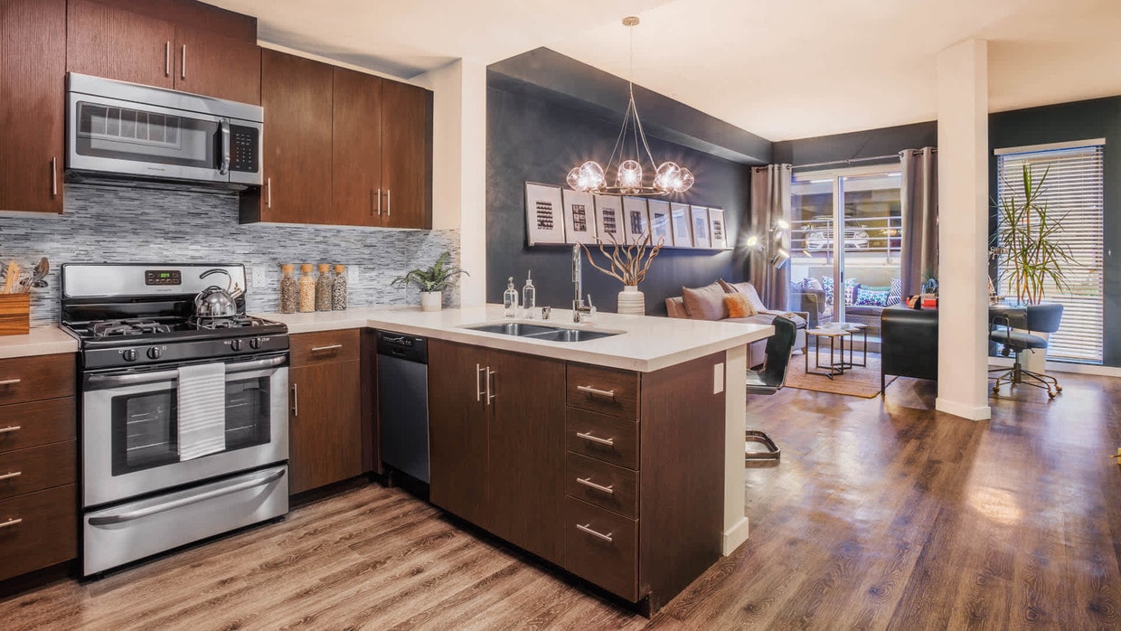 Radius Koreatown Apartments Los Angeles, CA