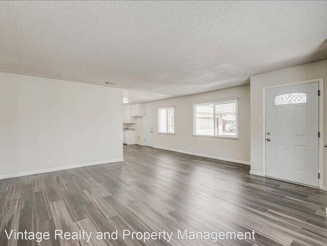 Foto del edificio - 3 br, 1 bath House - 1600 W. Locust St.