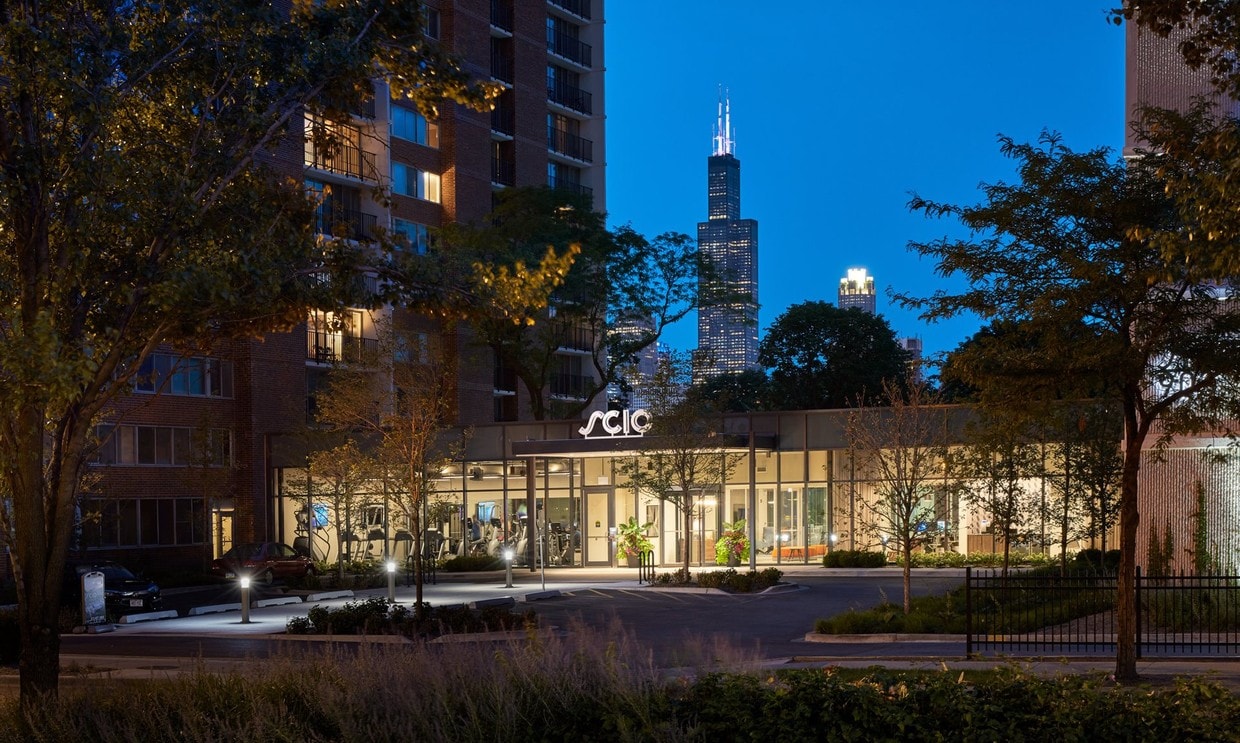 Scio at the Medical District Apartments in Chicago, IL