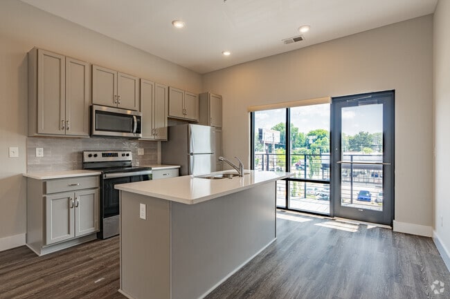 1BR, 1BA - 750SF- Kitchen - The Flats at Overton