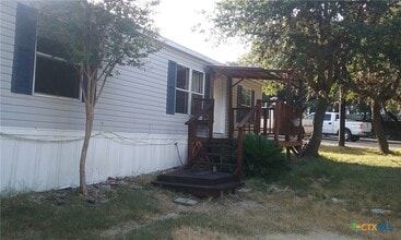 Building Photo - 1430 Willow Dr