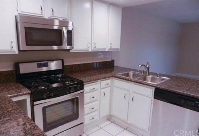 Foto del edificio - 2669 Monterey Pl