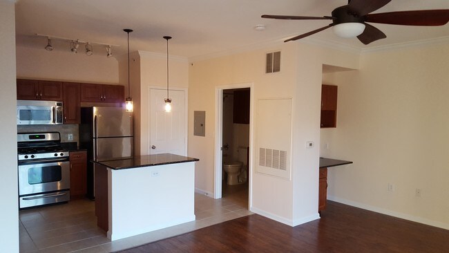 Building Photo - 12953 Centre Park Cir