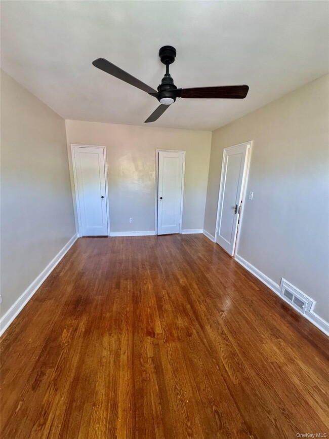 Foto del edificio - 4218 Bruner Ave