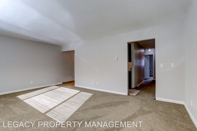 Foto del edificio - 2717 SE Chestnut St