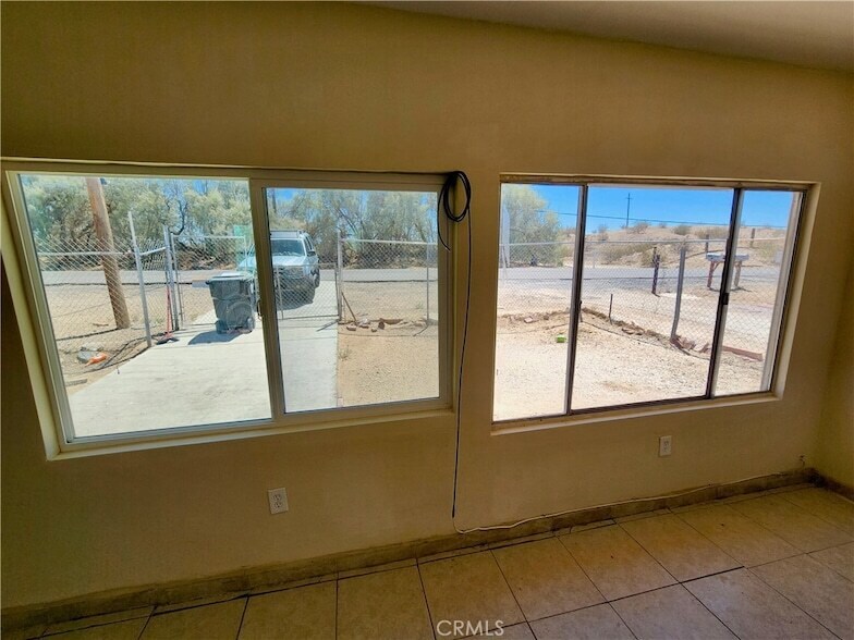 Foto del edificio - 2361 Armory Rd