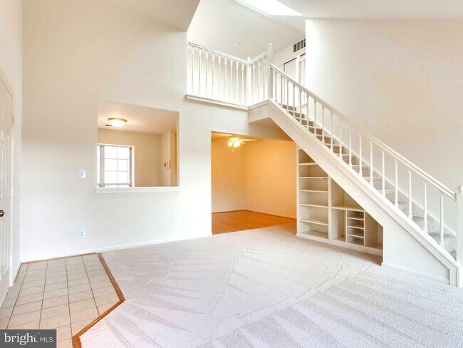 Building Photo - 6607 Jupiter Hills Cir
