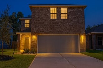 Building Photo - 707 Thicket Bluff Dr