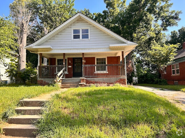 Building Photo - 520 E Kansas Ave