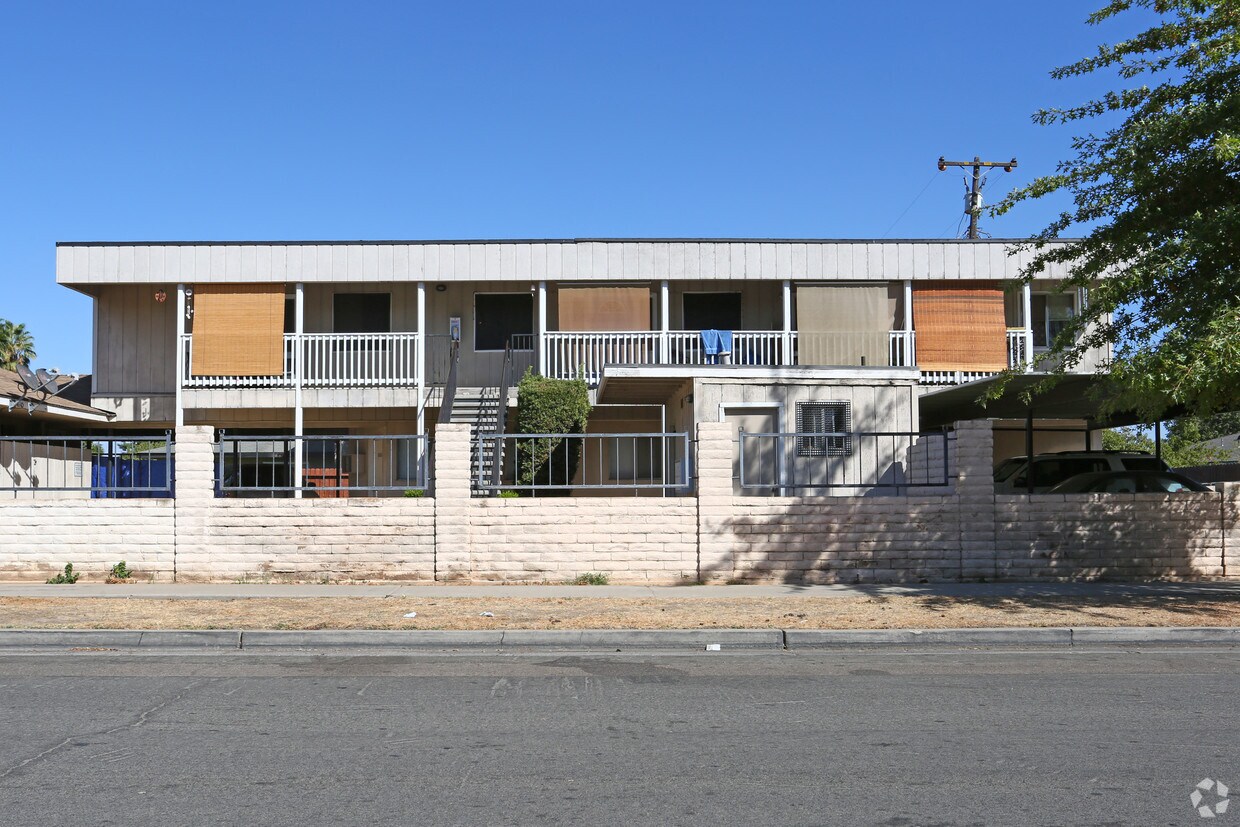 Building Photo - 501 E Barstow Ave