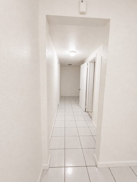 Hallway to Kitchen - 2573 SW 21st Ave