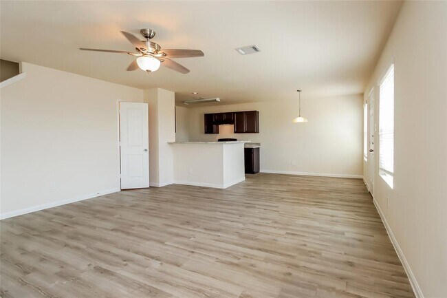 Building Photo - 6042 Peaceful Ridge Dr