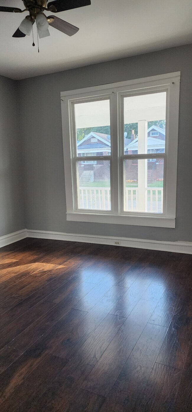 Foto del edificio - 4277 Margaretta Ave