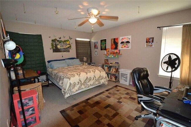 BED 1 - 505 Delmar Ave