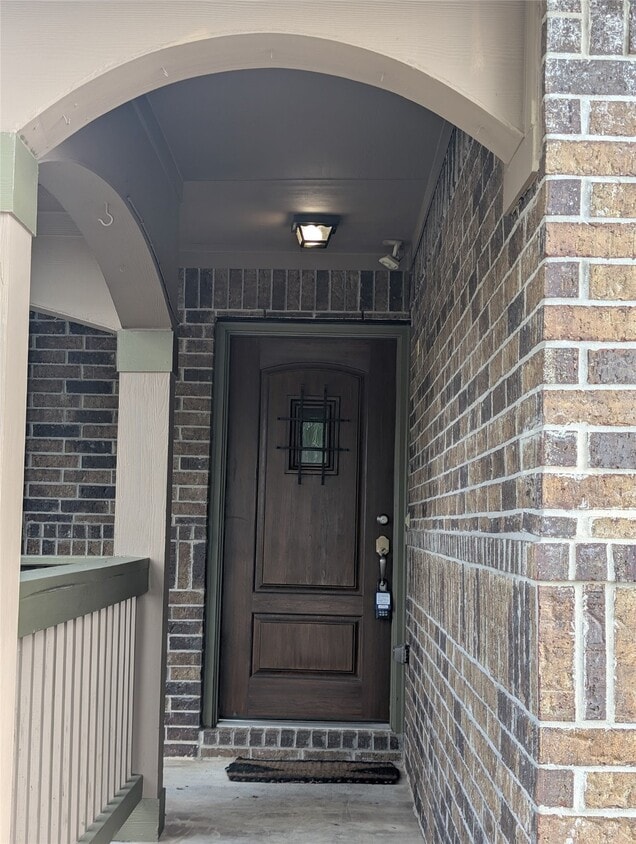 Foto principal - 18918 Bluestone Hollow Ln