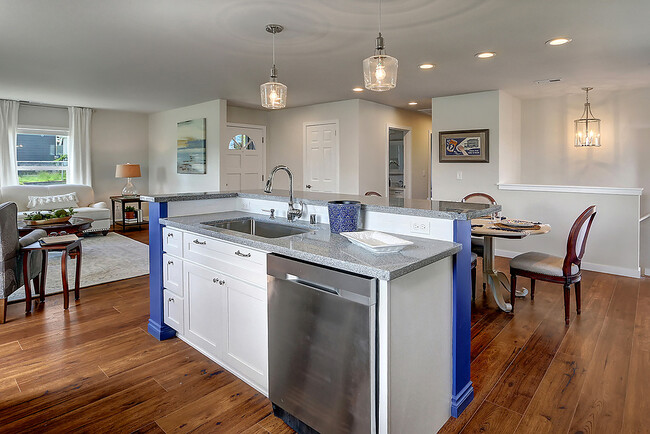 Kitchen Island - 5813 E I St