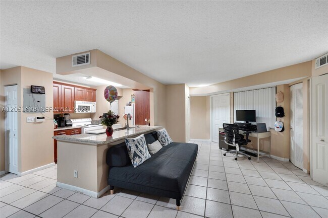 Foto del edificio - 301 SW 86th Ave