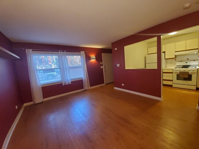 Building Photo - 1449 W Lexington St