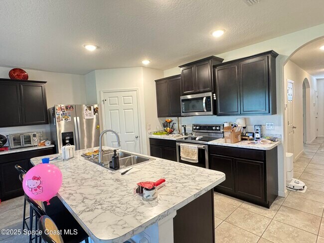 Building Photo - 4564 Magenta Isles Dr