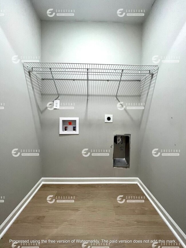 Building Photo - 2 bedroom, 2.5 Bath - Ready For Move In To...