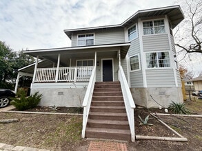 Building Photo - 4805 Brook Creek Cove