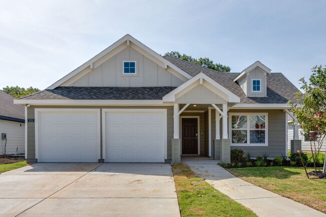 Building Photo - Beautiful home!