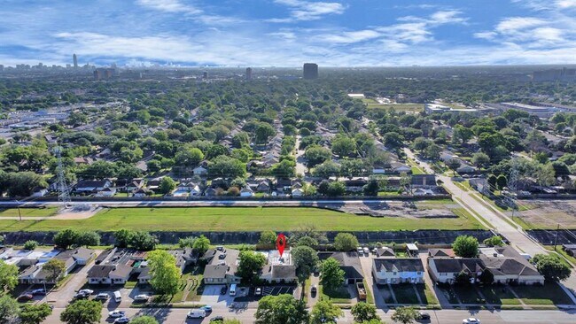 Foto del edificio - 7113 S Gessner Rd