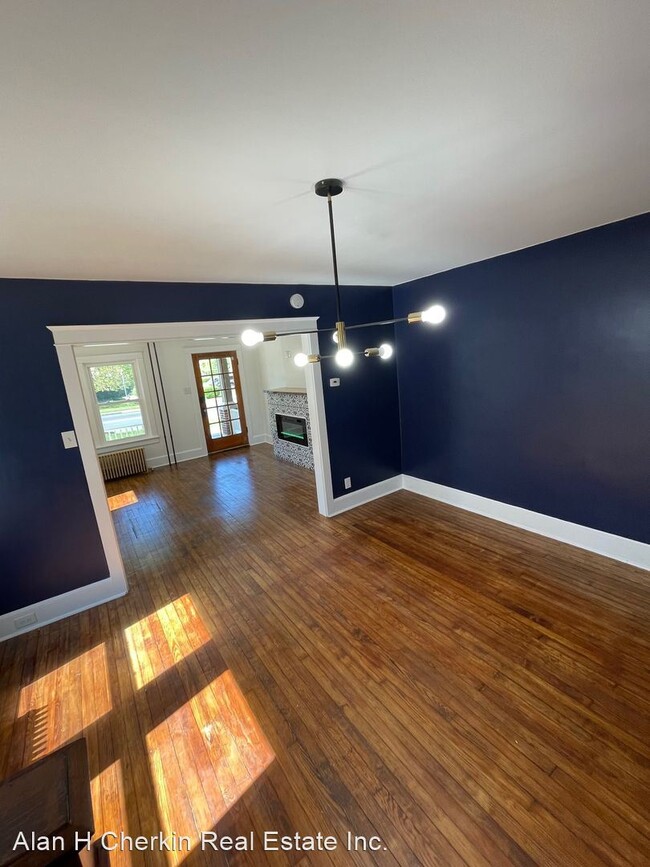 Building Photo - 4 br, 3 bath House - 709 Hellam St