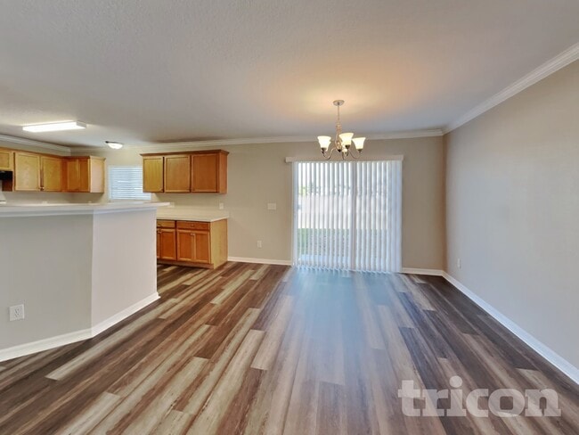 Building Photo - 10908 Golden Silence Dr