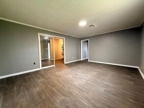 Building Photo - 3075 Tremont St