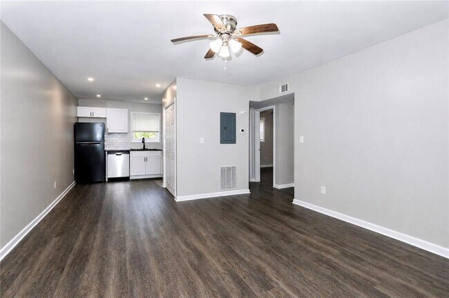 Foto del edificio - 371 Lanier St NW