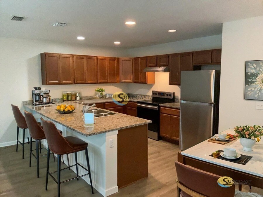 Foto principal - 7076 Plymouth Grove Ct