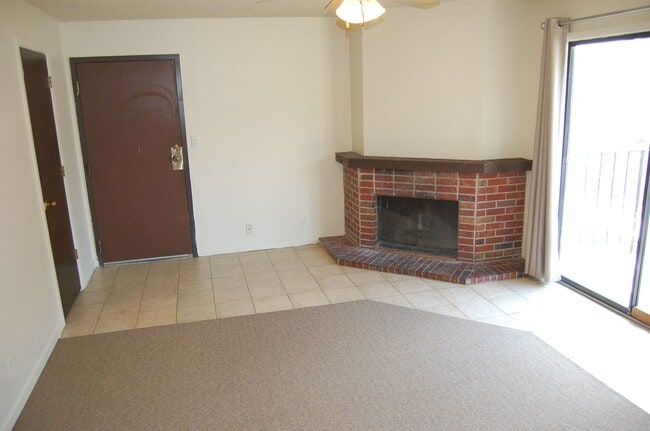 Building Photo - 3632 Huntington Ave
