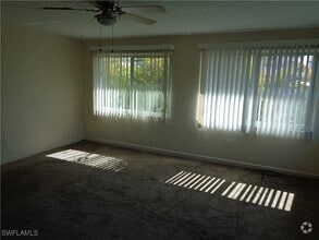 Building Photo - 820 Cape Coral Pkwy W