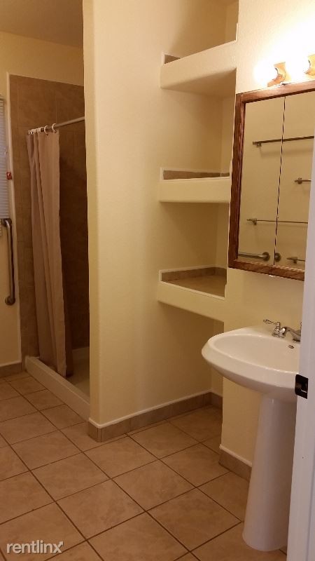 Building Photo - 5 br, 2 bath House - 3907 Goodnight Ave