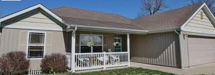 Building Photo - 505 N Henry Clay Blvd