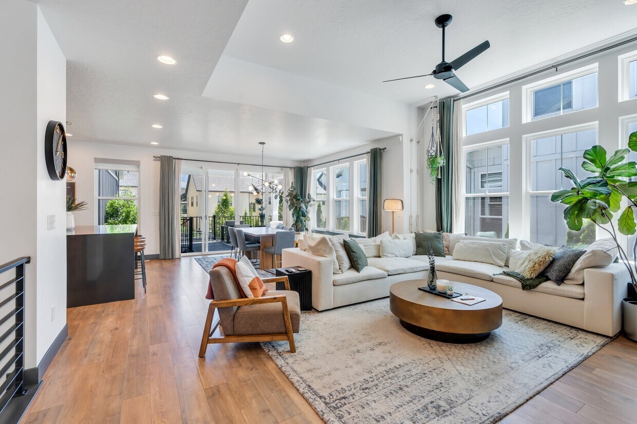 Foto principal - 11433 Purple Orchid Dr