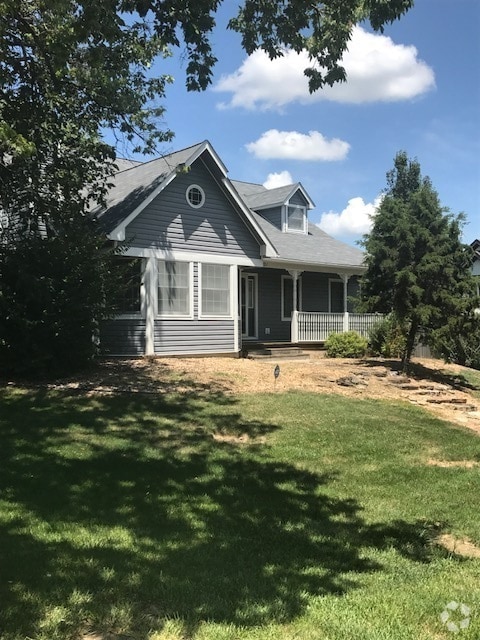 Building Photo - 201 Christy Dr