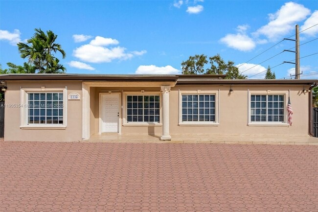 Foto del edificio - 1145 SW 74th Ct