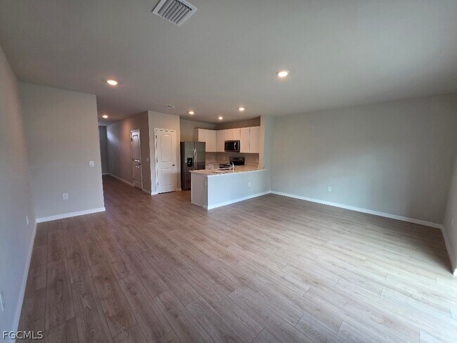 Foto del edificio - 8119 Haley Crk Wy