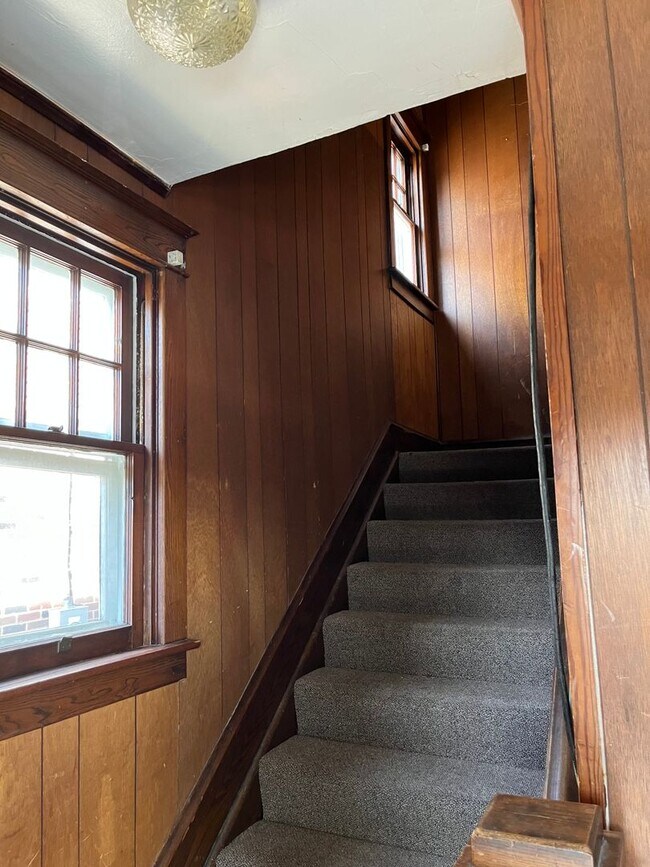 Foto del edificio - 709 Guilford Ave