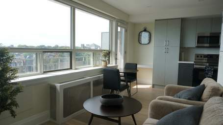 Photo du bâtiment - 710 Spadina Ave.